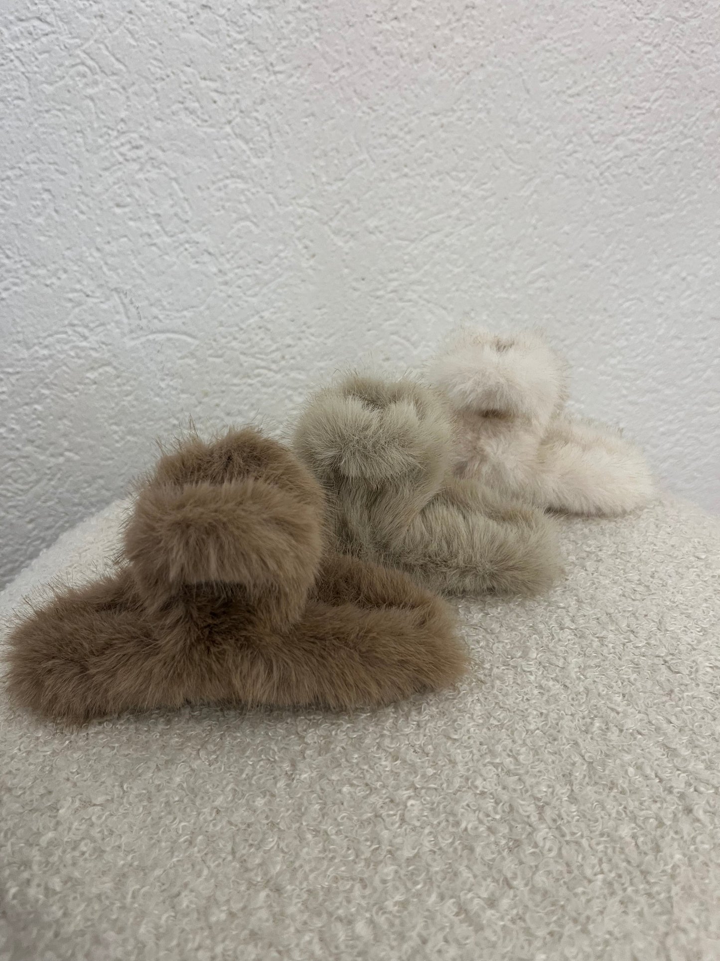 Fell Haarklammer rund versch. Farben