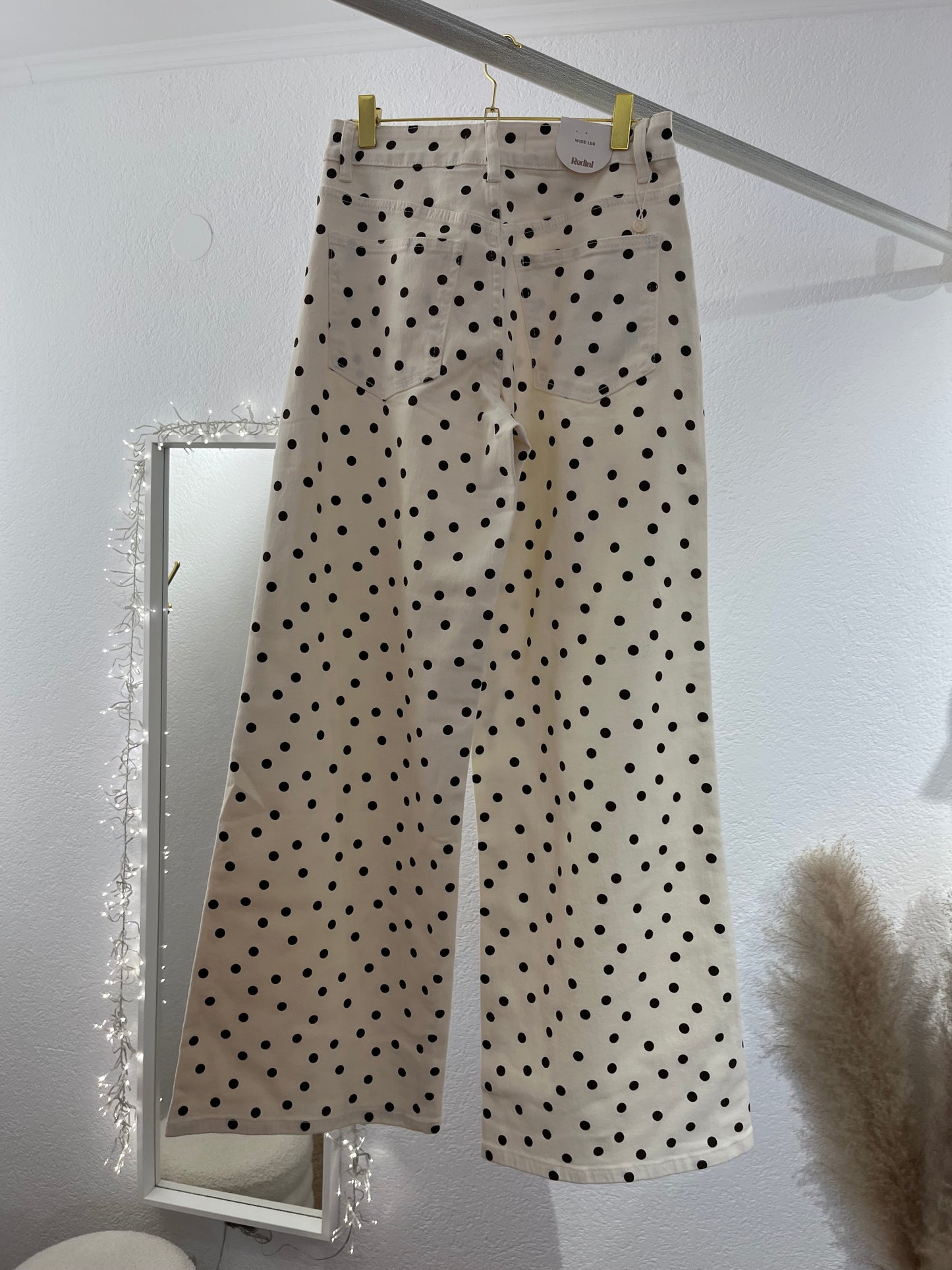 Gepunktete Wide Leg Jeans