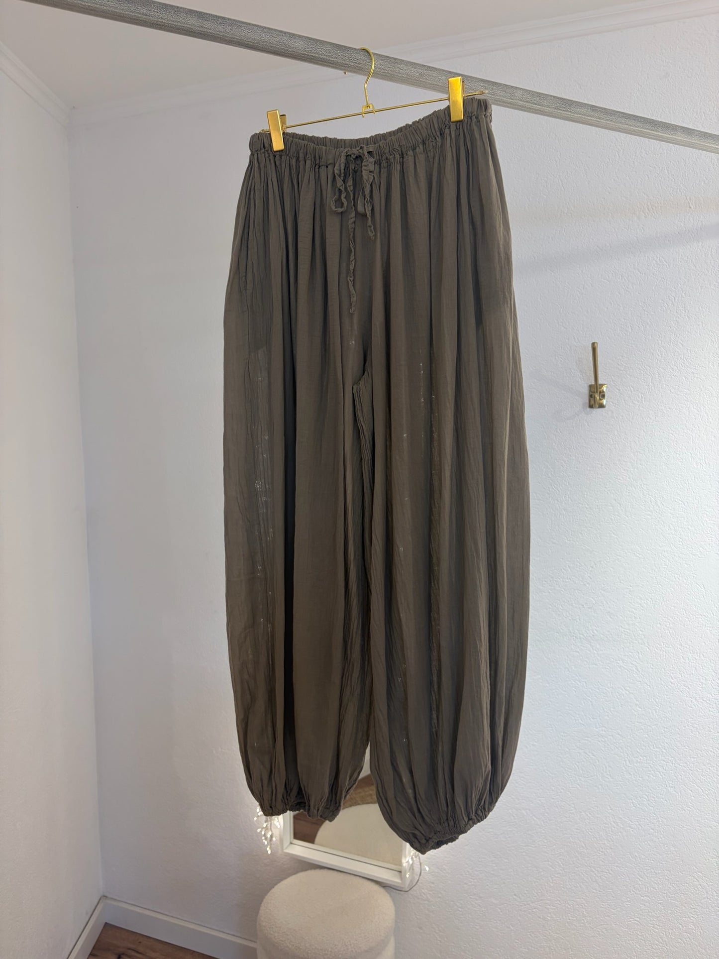 Weite Hose versch. Farben
