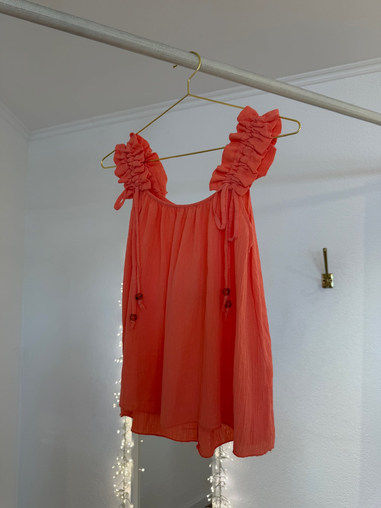 Leichte Bluse mit gerafften Details versch. Farben