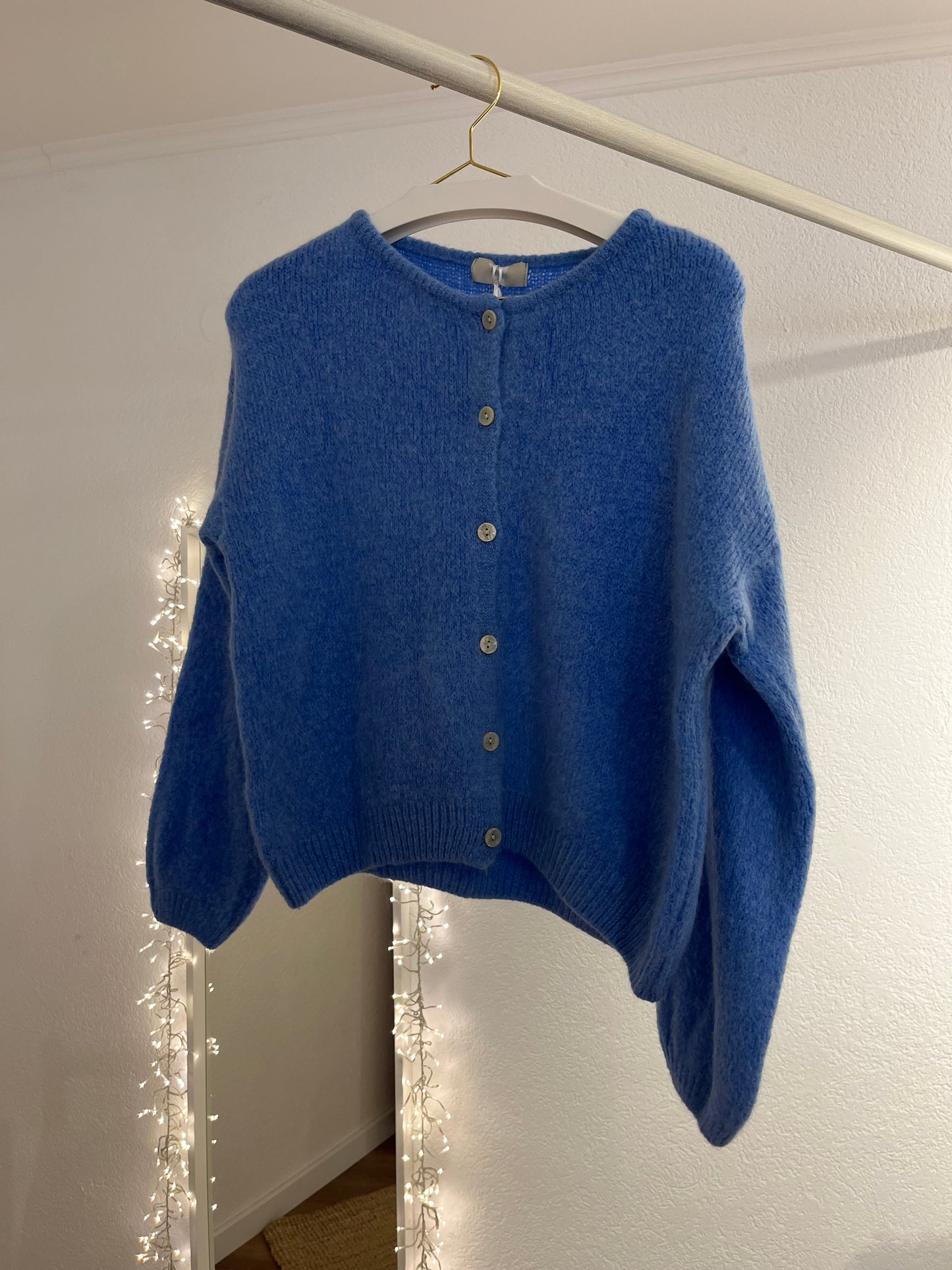 Weiche Strickjacke versch. Farben