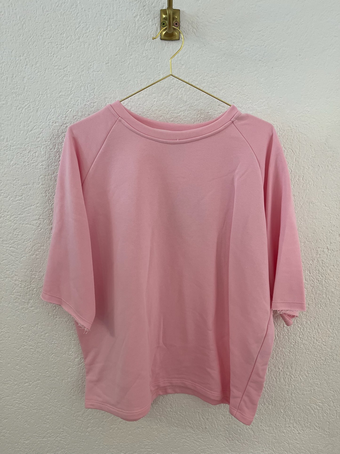 T-Shirt mit ausgefransten Ärmeln versch. Farben