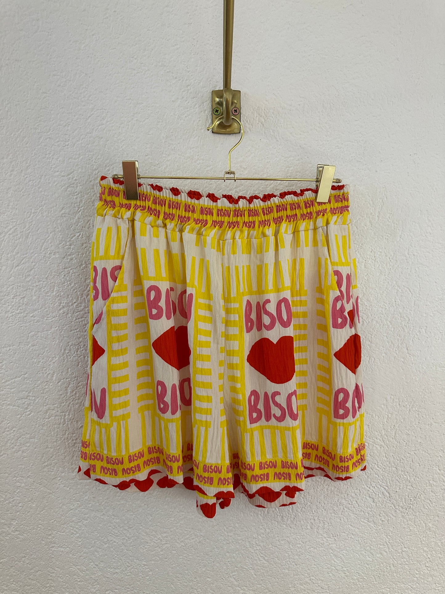Gemusterte Shorts versch. Farben