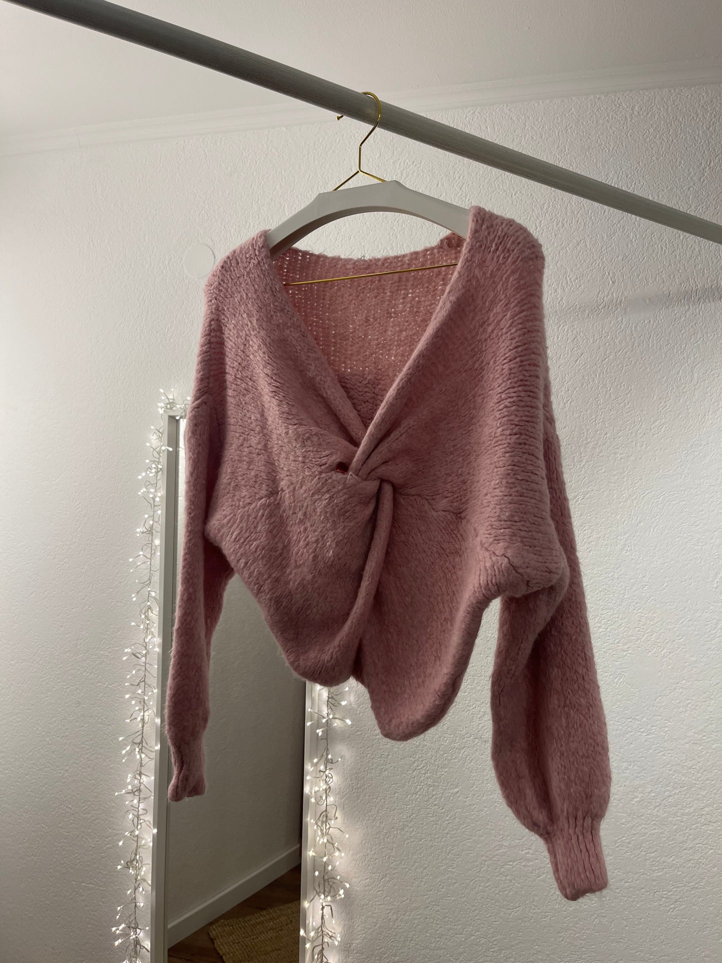 Eleganter Strickpulli mit Knoten Detail versch. Farben