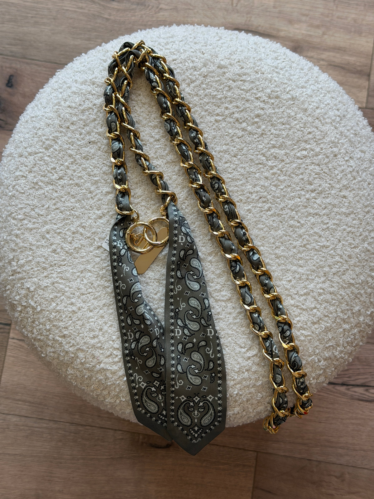 Handykette mit Bandana-Tuch vergoldet lang
