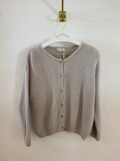 Weiche feine Strickjacke