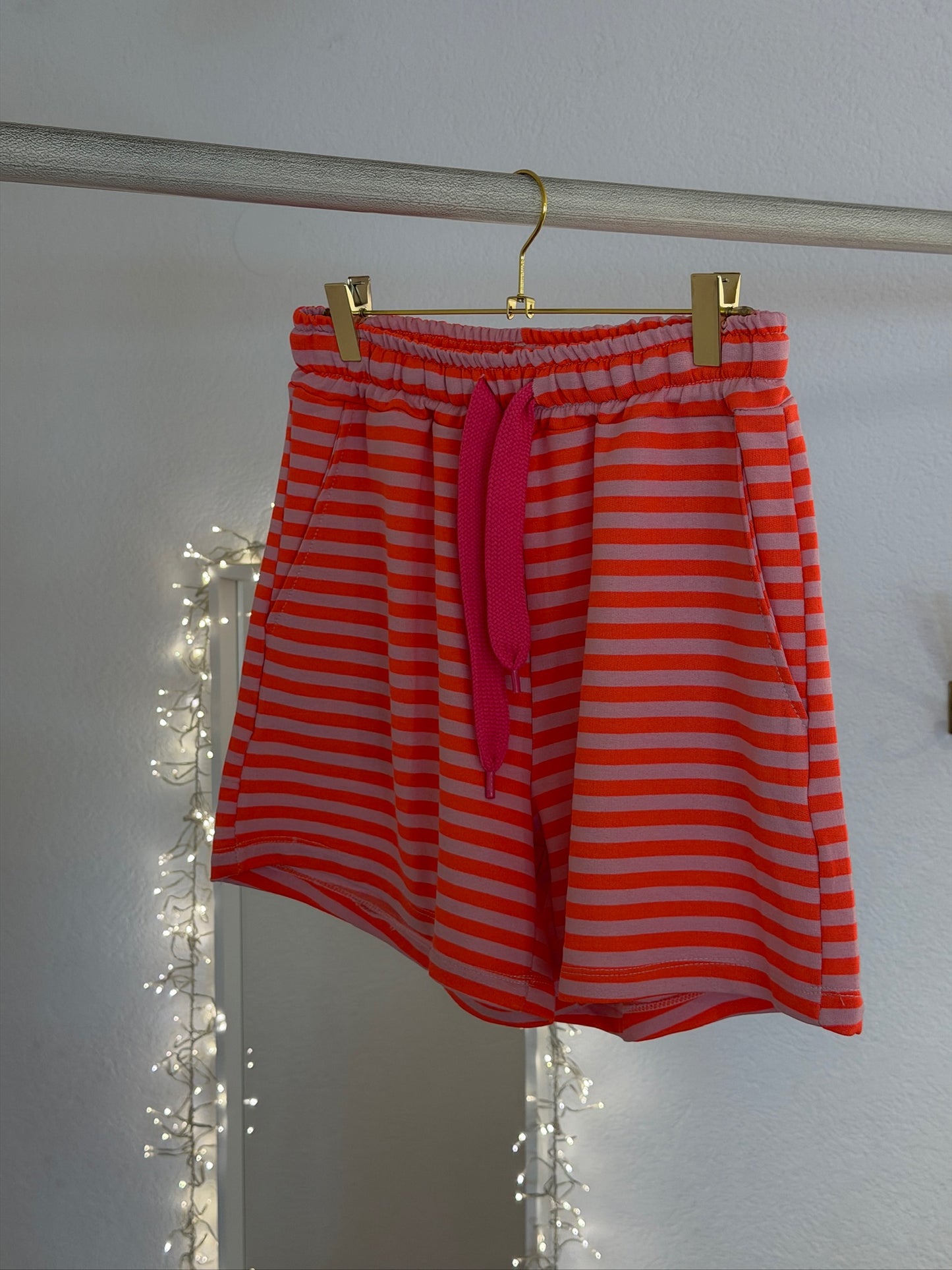 Gestreifte Shorts versch. Farben