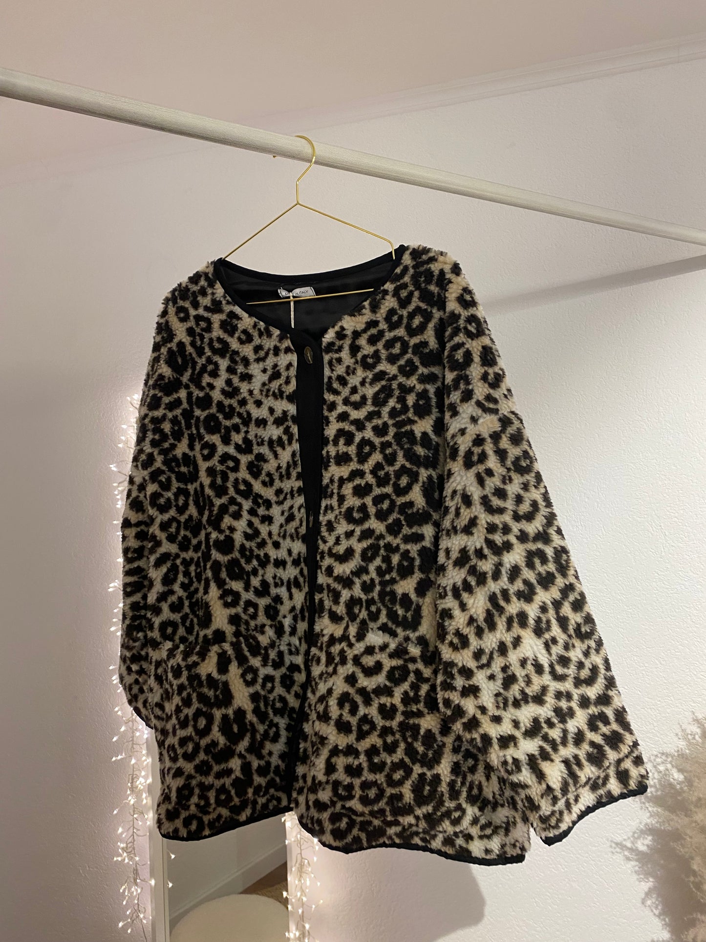 Oversized Leo Teddyjacke
