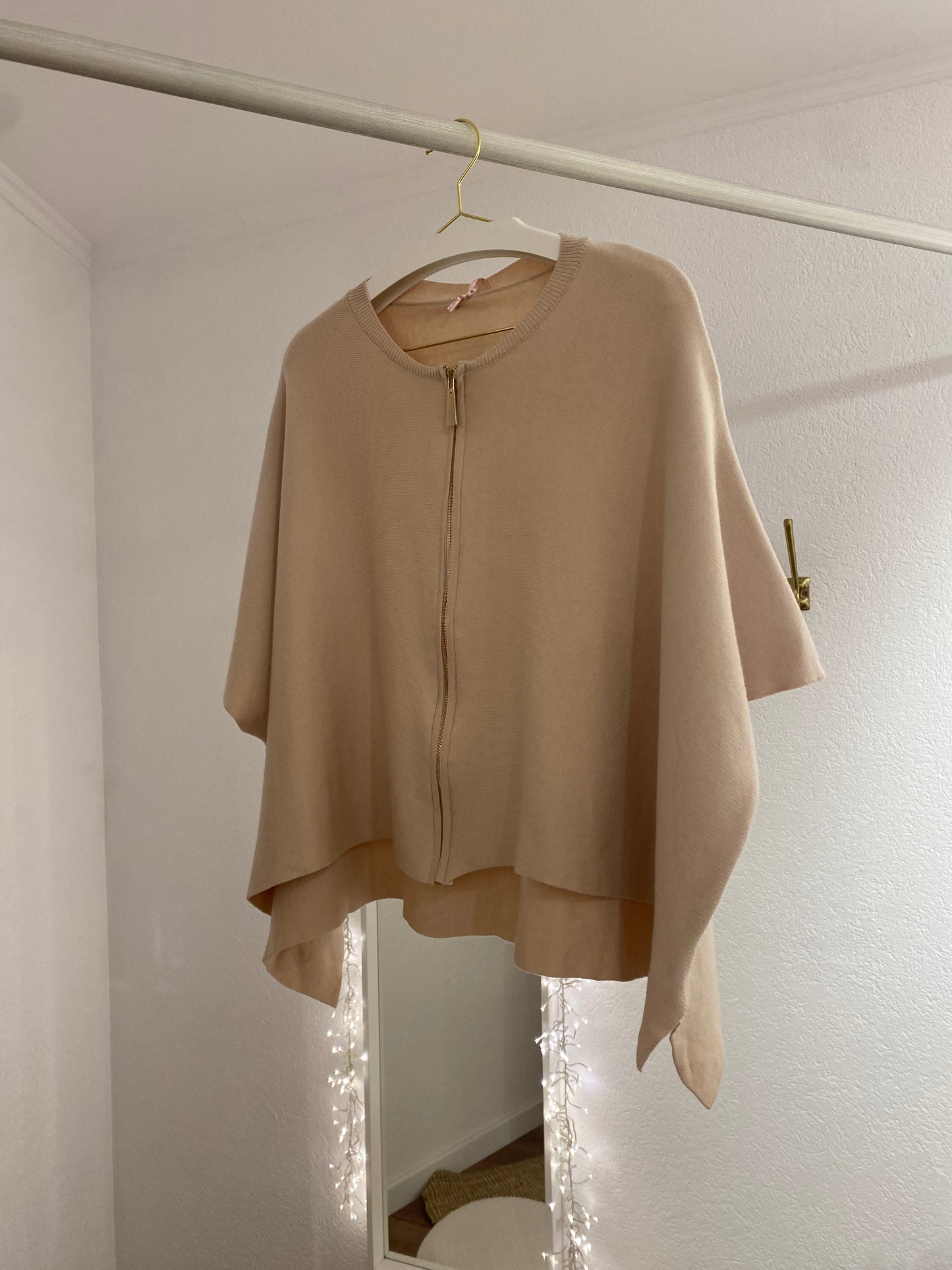 Oversized Strickponcho mit Reißverschluss