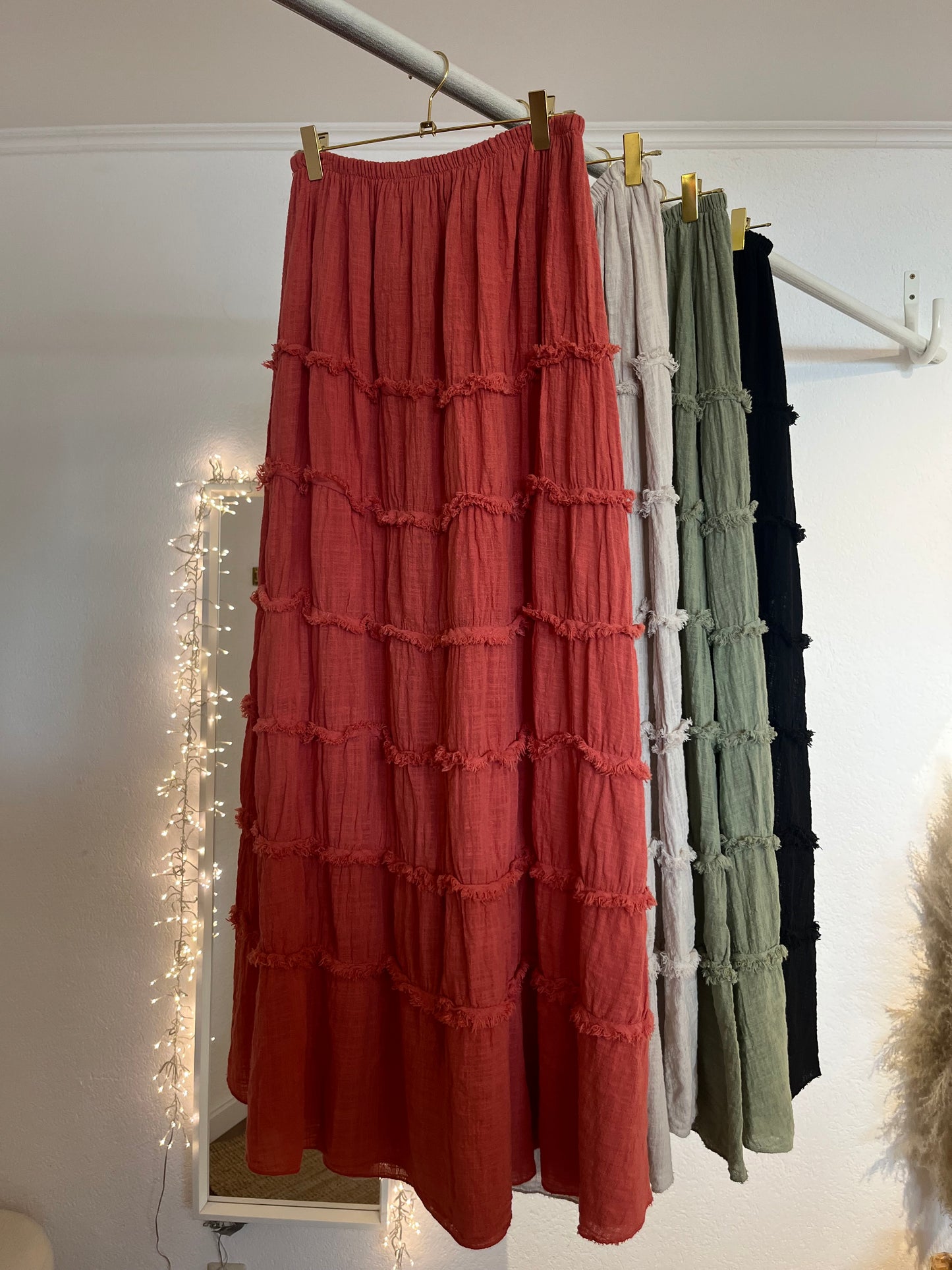 Rock mit Fransen versch. Farben