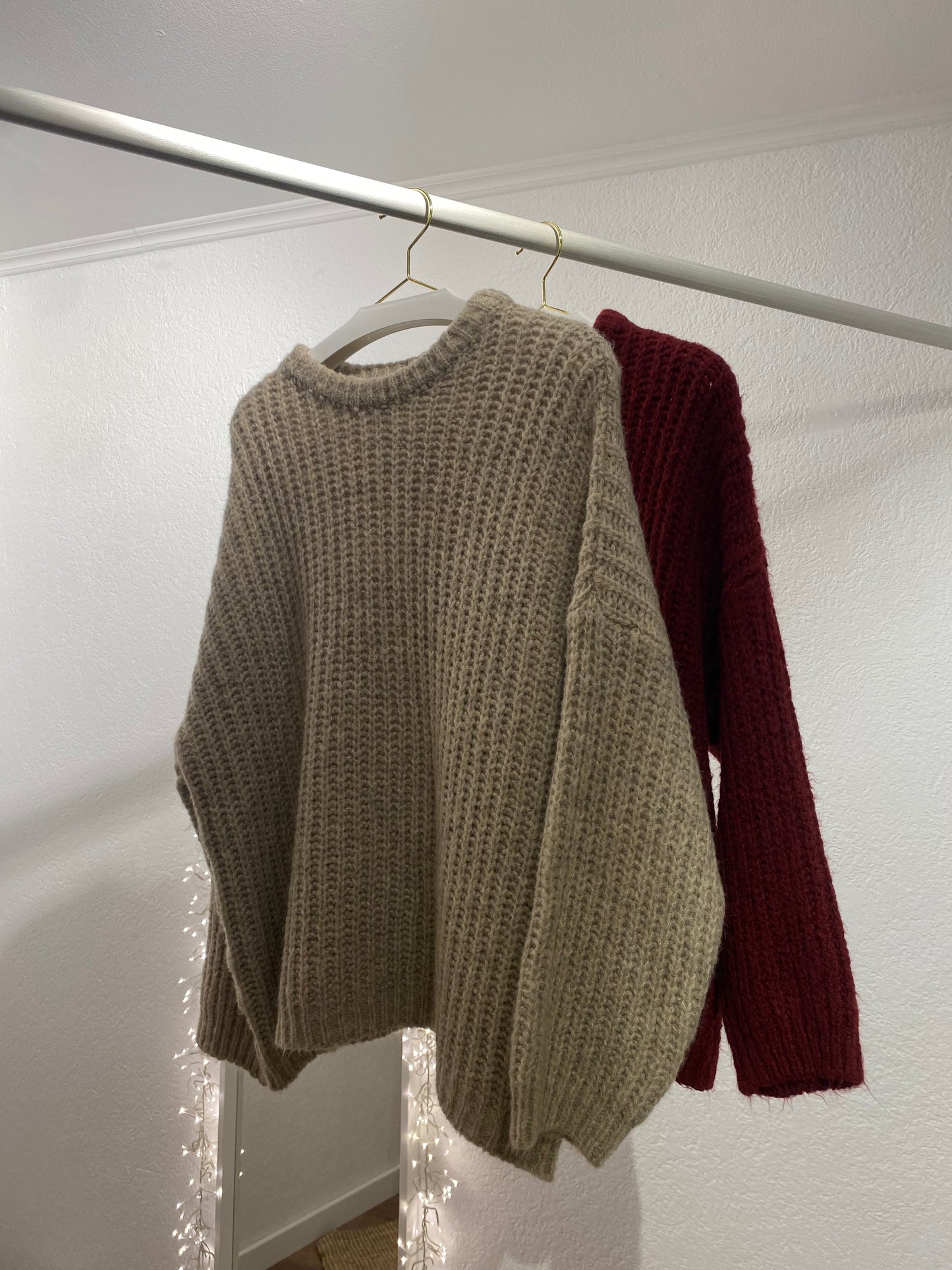 Grob gestrickter Strickpulli