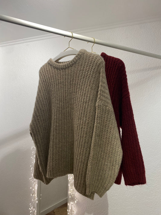 Grob gestrickter Strickpulli