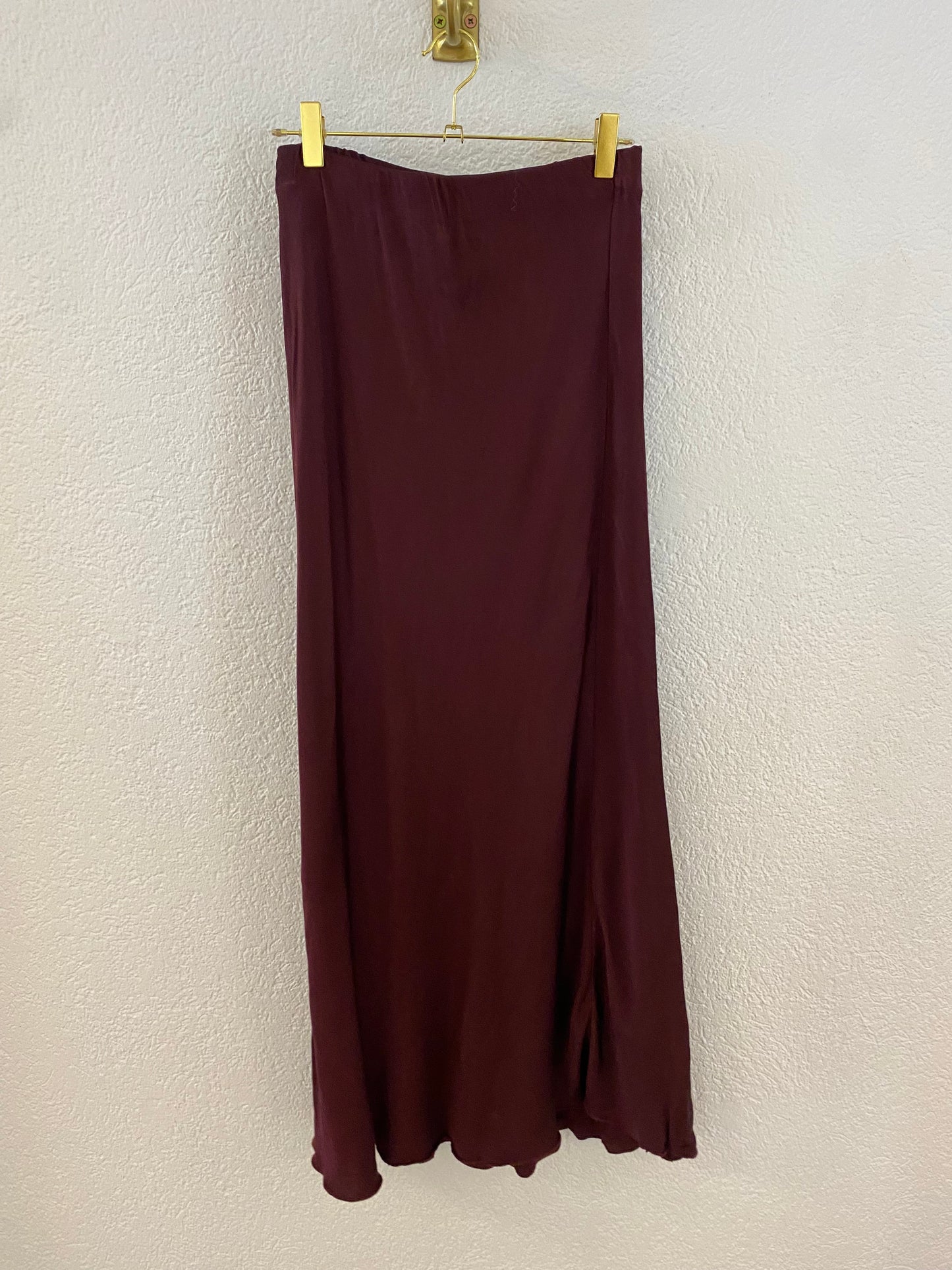 Rock in Satinoptik versch. Farben