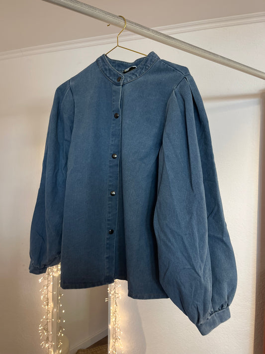 Jeansjacke mit Ballonärmeln