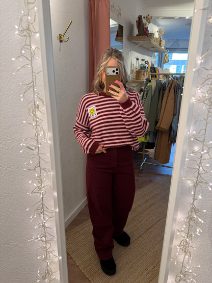 Farbige Jeans im Barrel-Fit