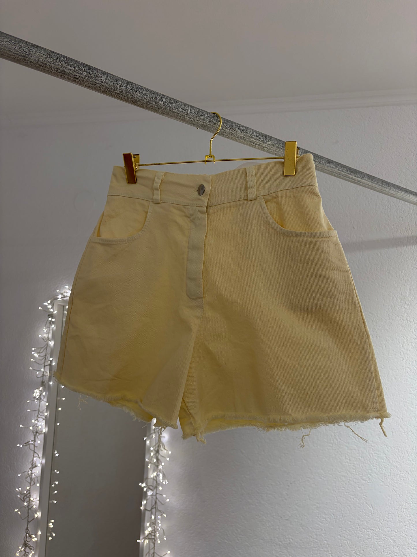 Ausgefranste Shorts