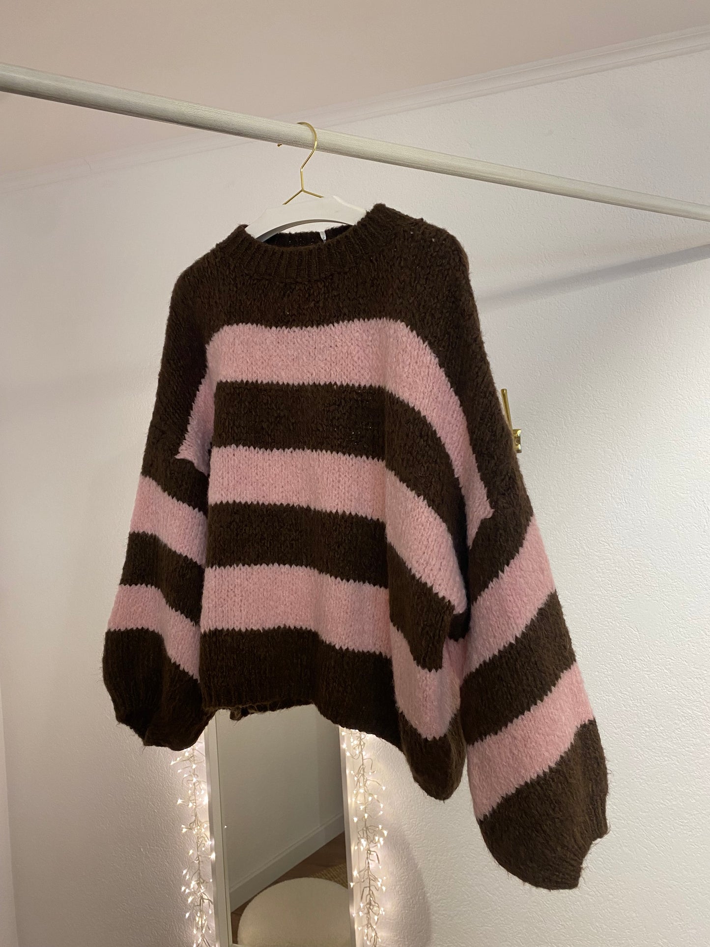 Gestreifter oversized Strickpulli