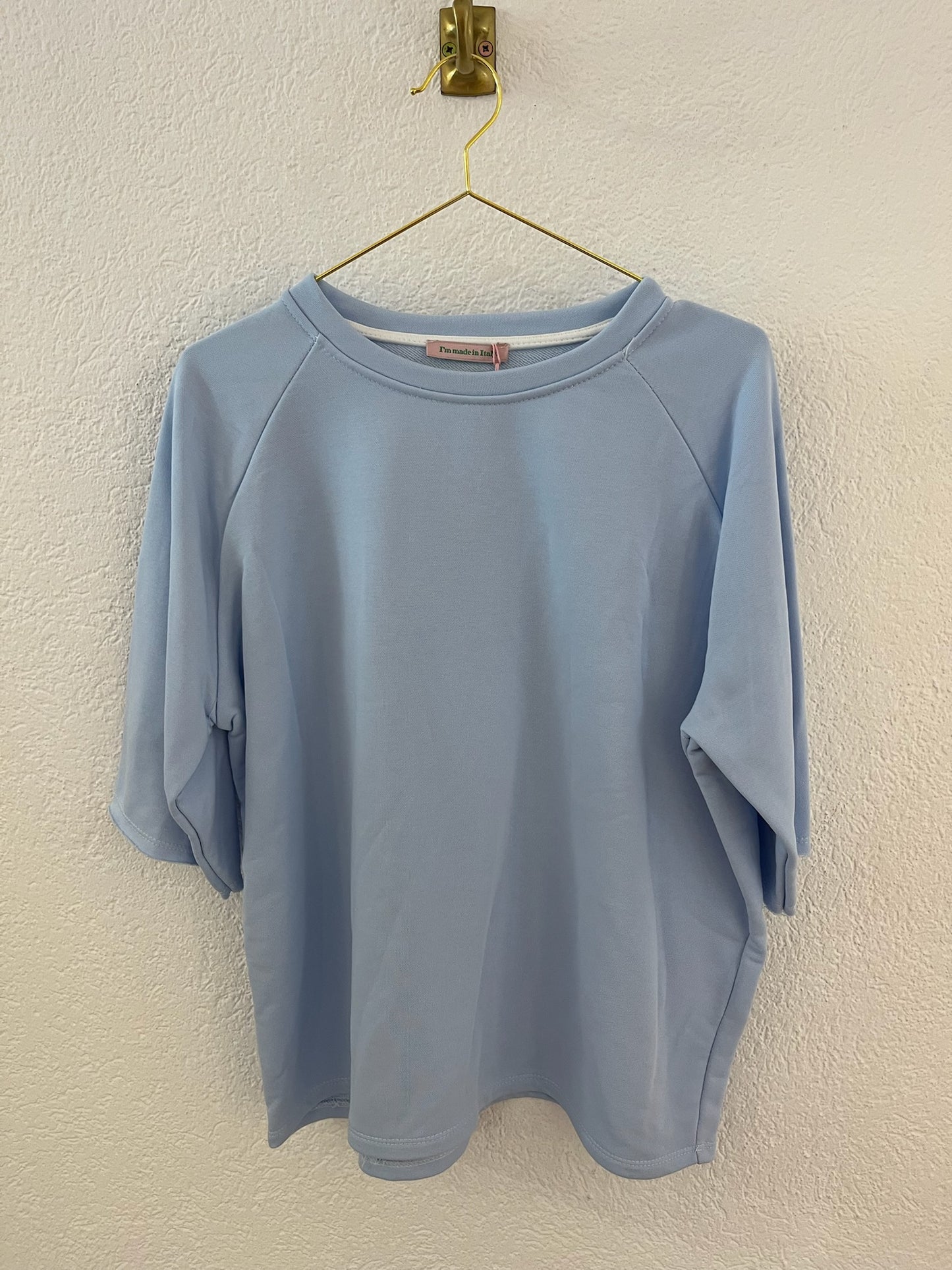 T-Shirt mit ausgefransten Ärmeln versch. Farben