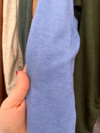 Kuschelige Basic Shirts versch. Farben