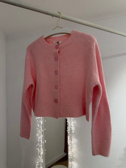 Kürzer geschnittene Cardigans versch. Farben