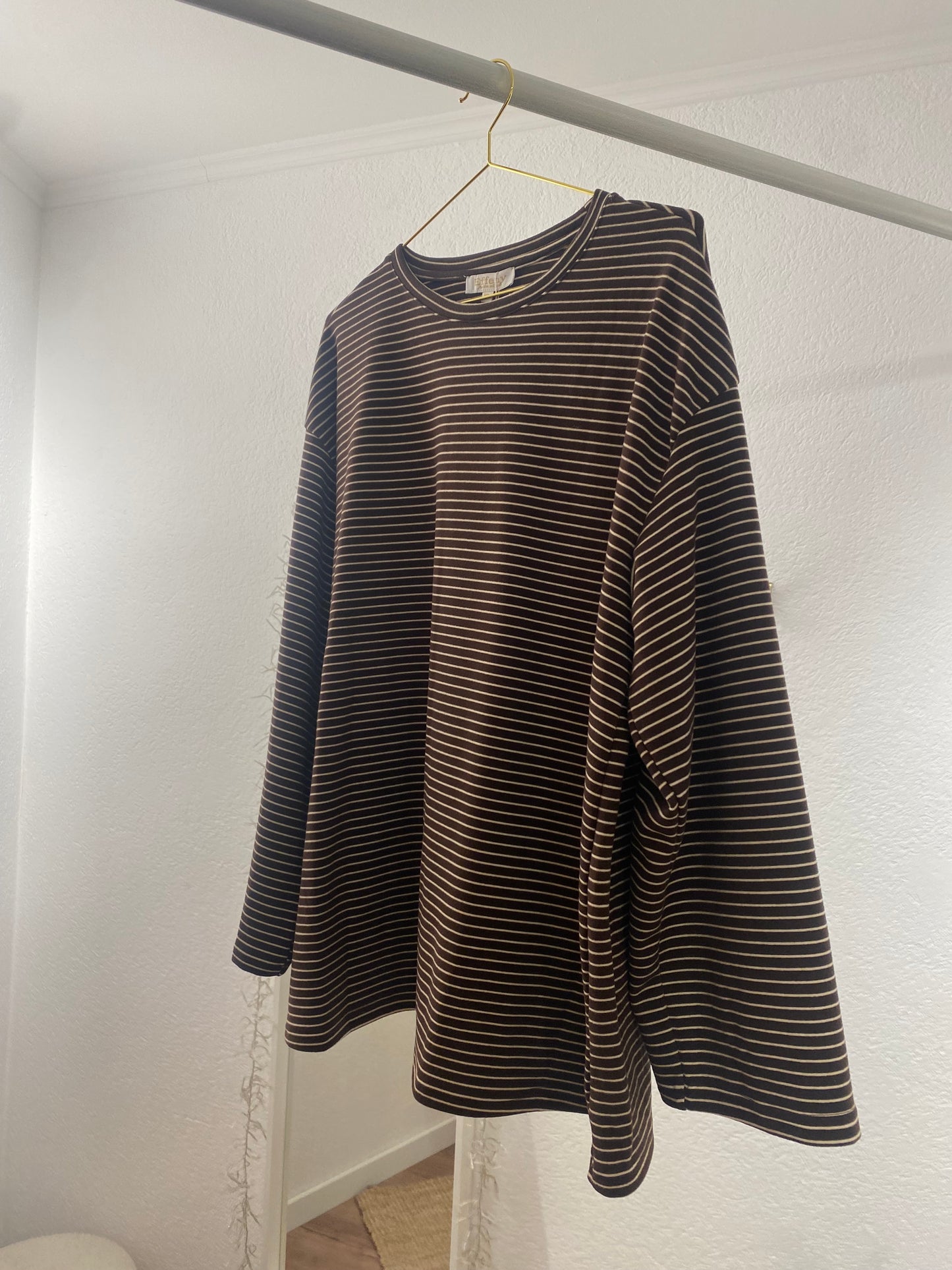 Weiches gestreiftes Sweatshirt