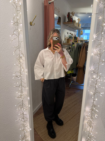 Stoffhose im Barrelfit