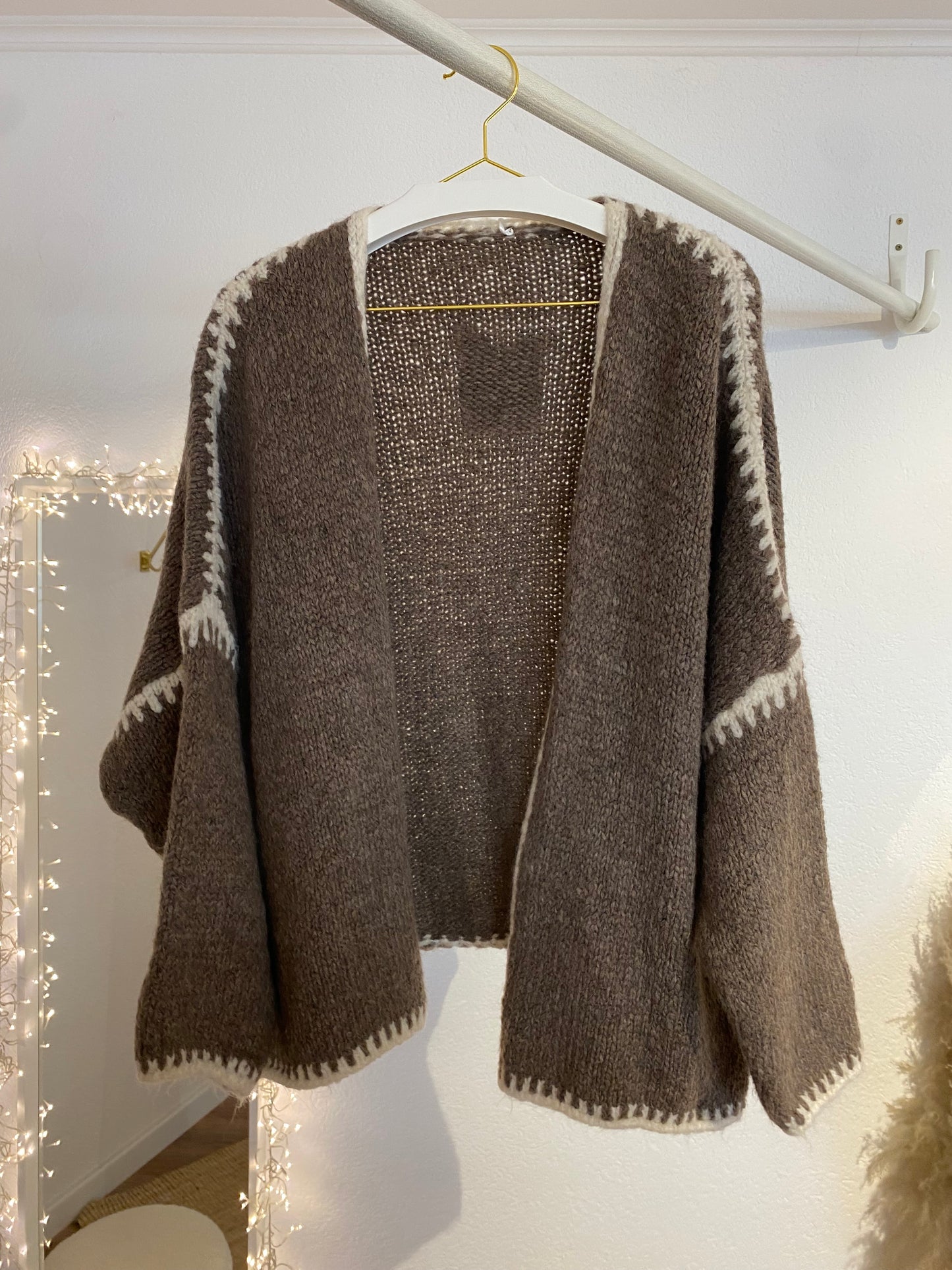 Cardigan mit Kontrast