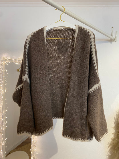 Cardigan mit Kontrast