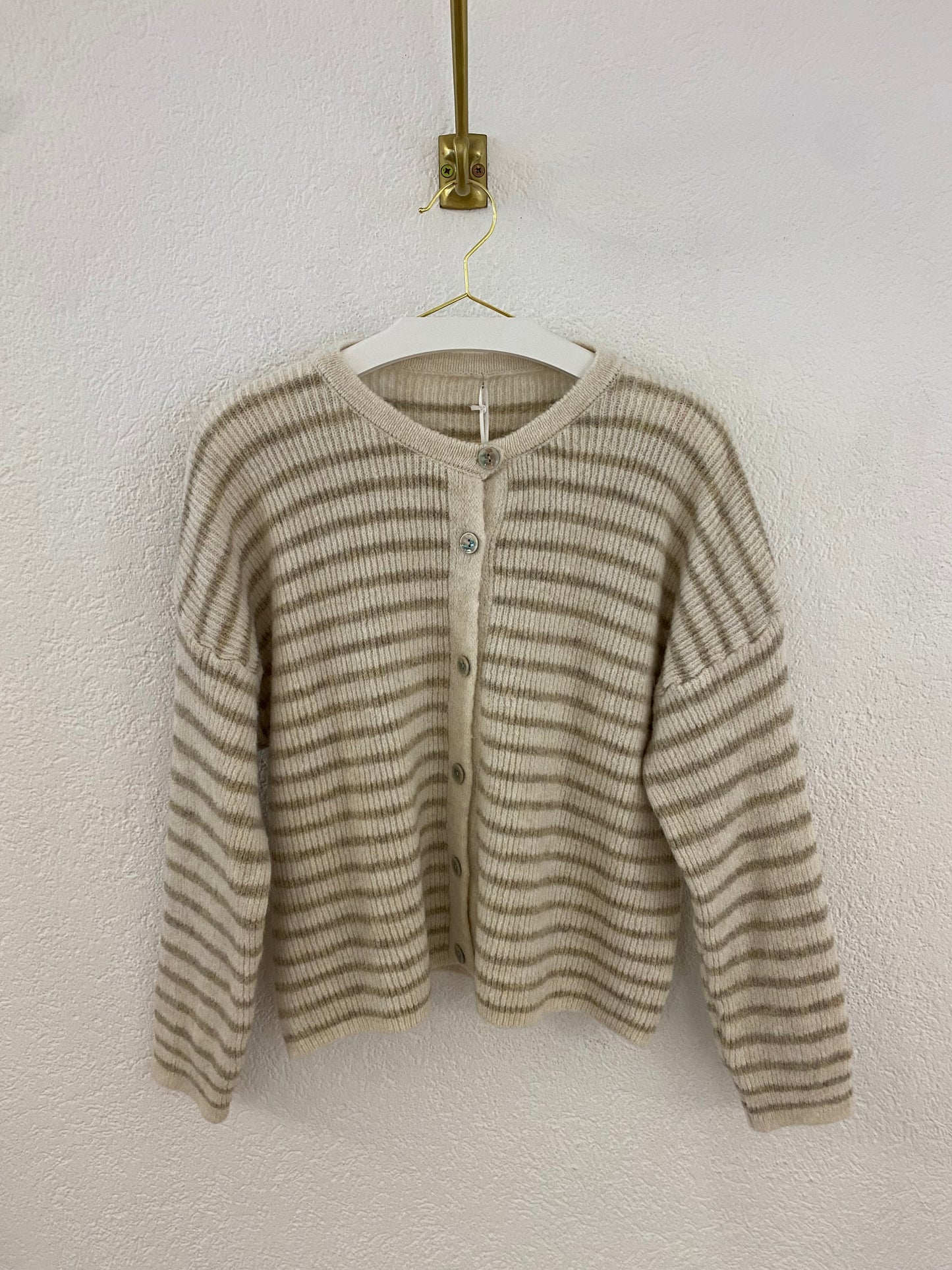 Strickjacke mit Streifen