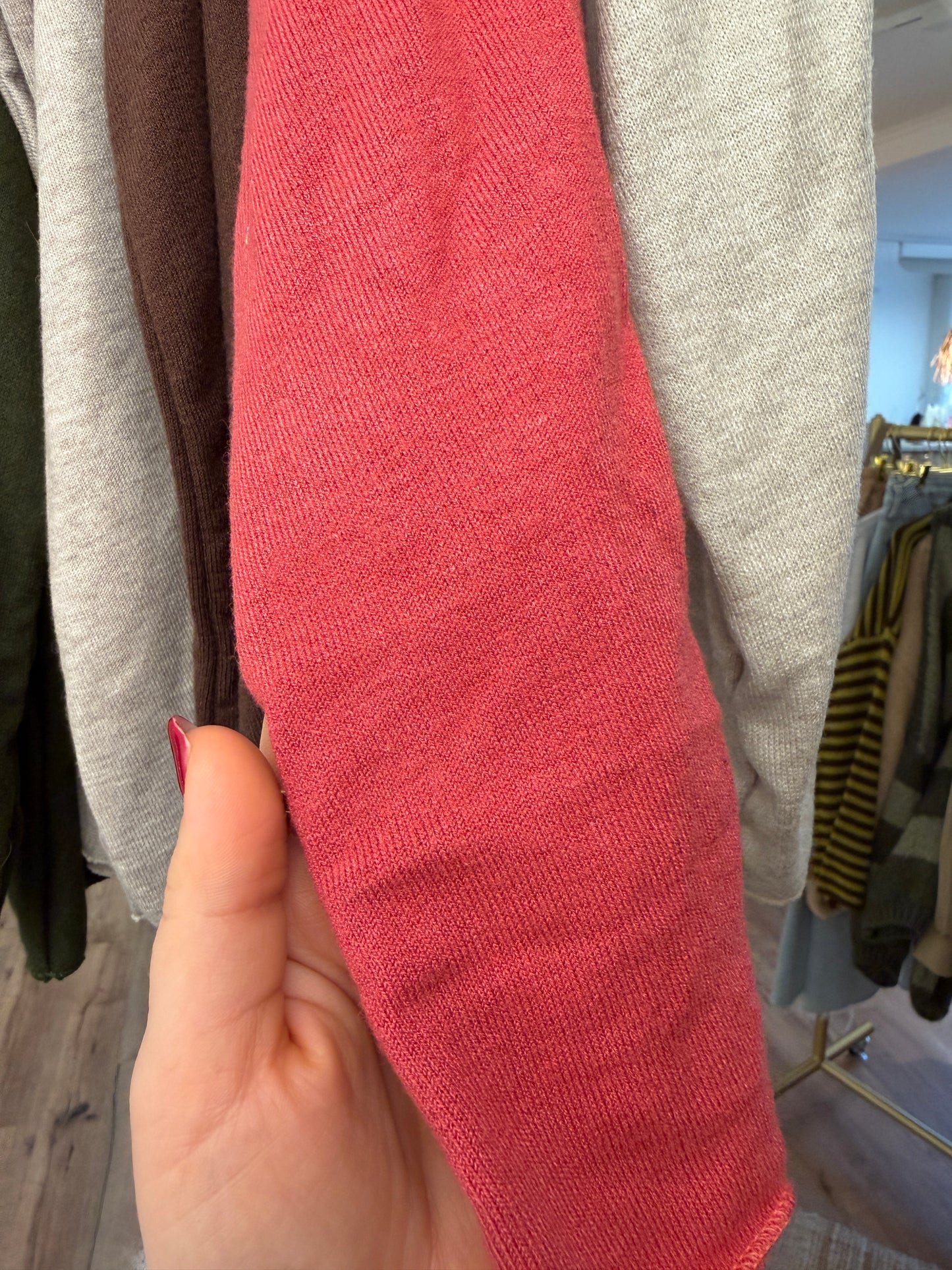 Kuschelige Basic Shirts versch. Farben