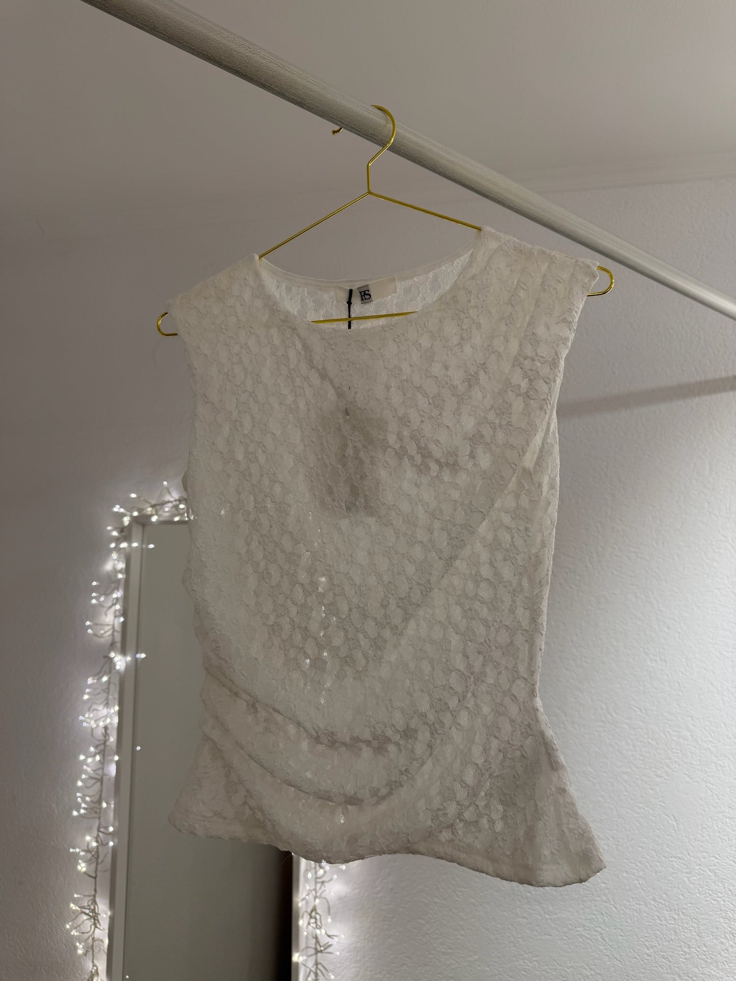 Gerafftes Spitzentop versch. Farben