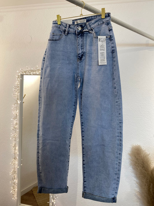 Balloon Blue Jeans