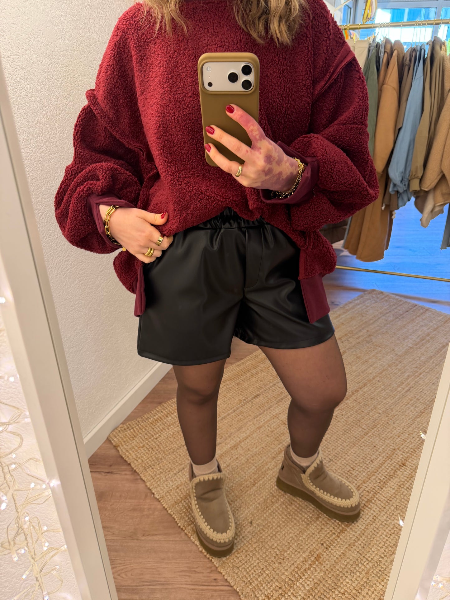 Lederimitat Shorts versch. Farben