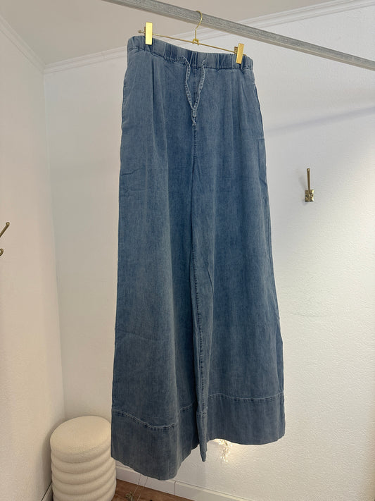 Weite, weiche Jeans