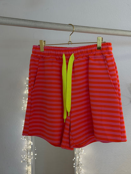 Gestreifte Shorts versch. Farben