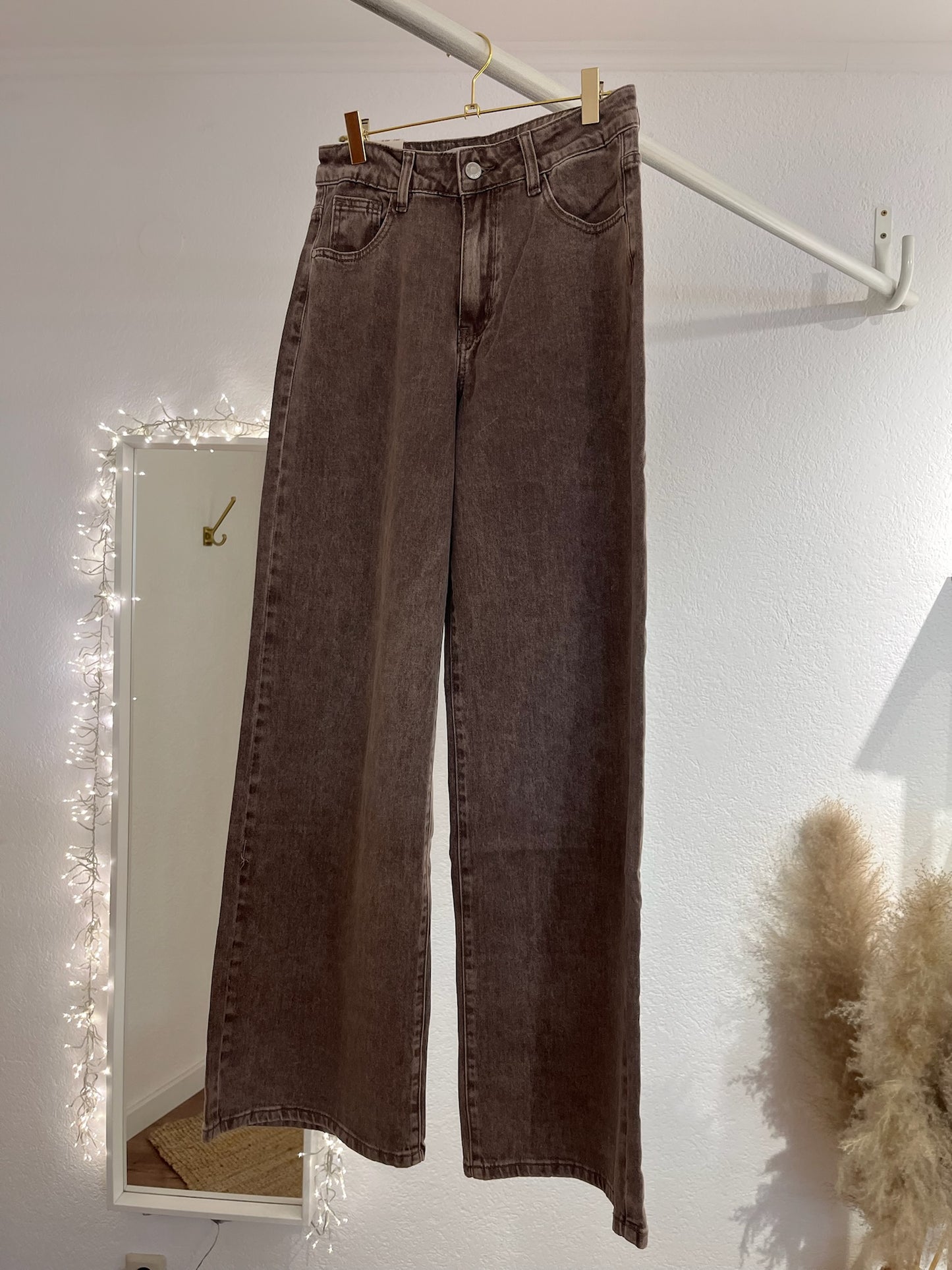 Wide-Leg Jeans taupe