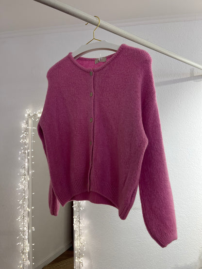 Weiche Strickjacke versch. Farben