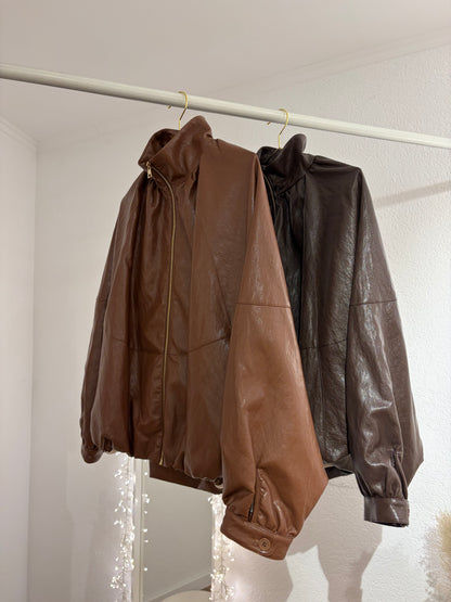 Lederjacke mit Stehkragen und Ballonärmeln