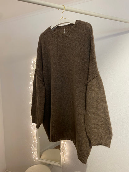 Langer oversized Strickpulli Taupe
