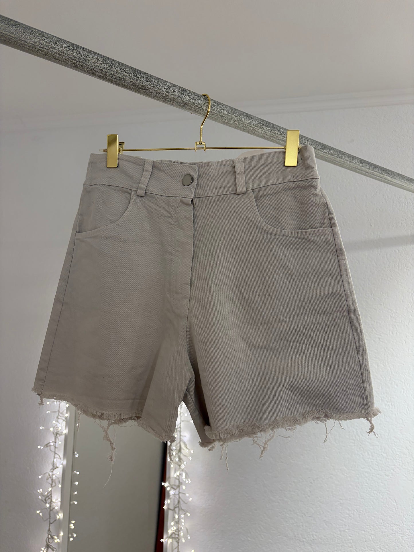 Ausgefranste Shorts