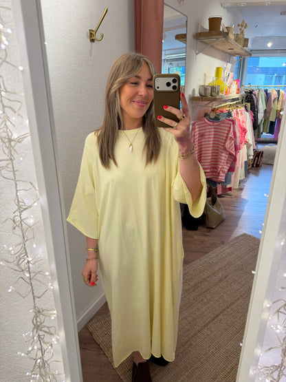 Dünnes T-Shirt Kleid