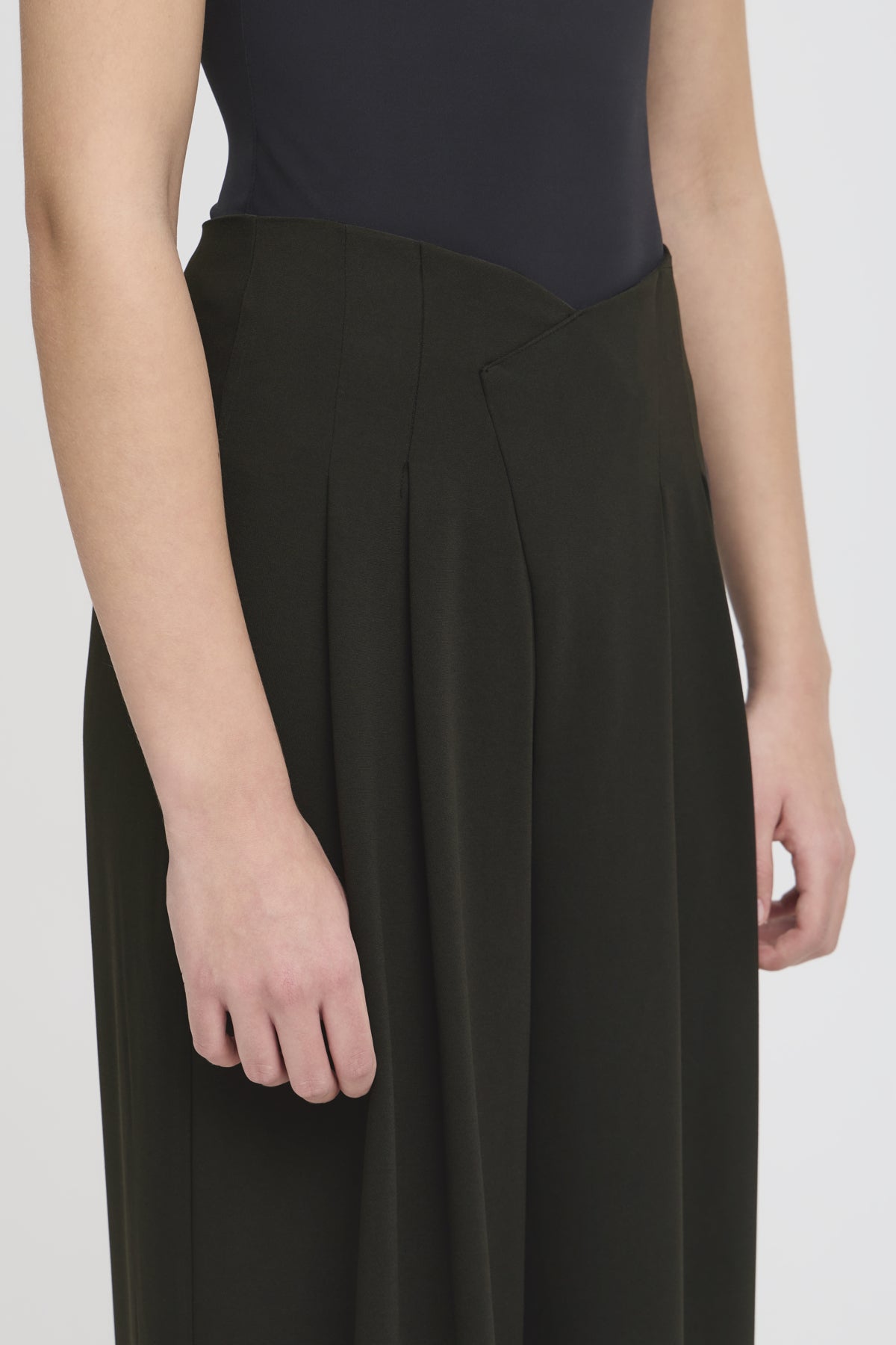 Cross Schnitt Stoffhose