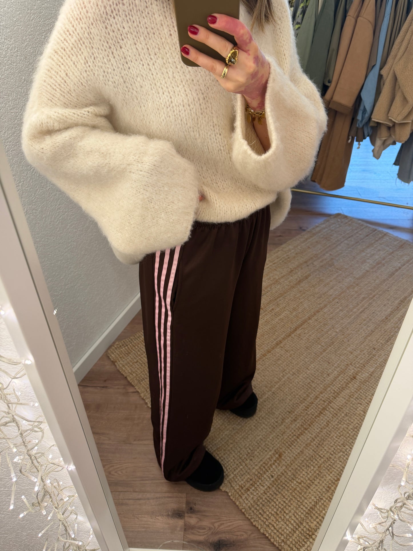 Sportliche Hose mit Seitenstreifen