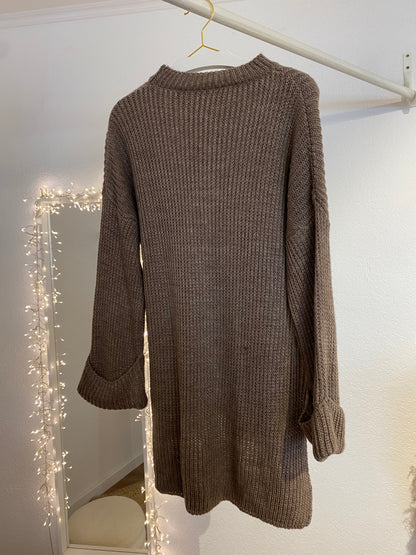 Langer Strickpulli