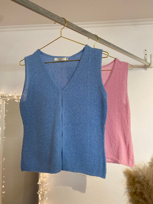 Stricktop mit V-Ausschnitt versch. Farben