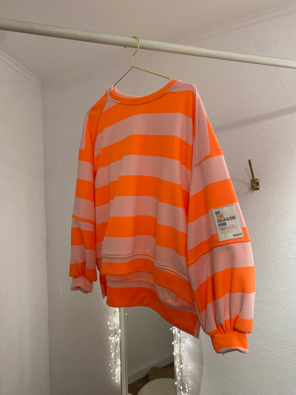 Gestreiftes Sweatshirt in versch. Farben