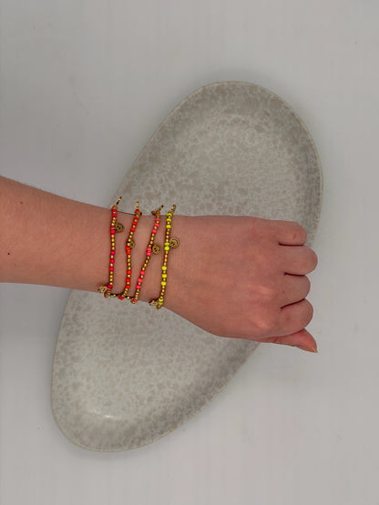 Armband mit Smiley Anhängern