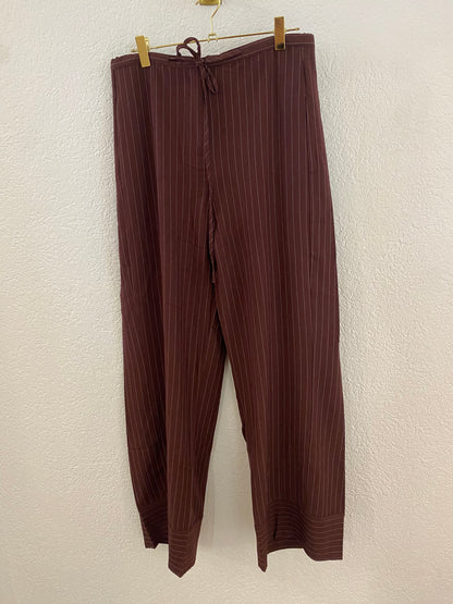 Stoffhose mit Nadelstreifen