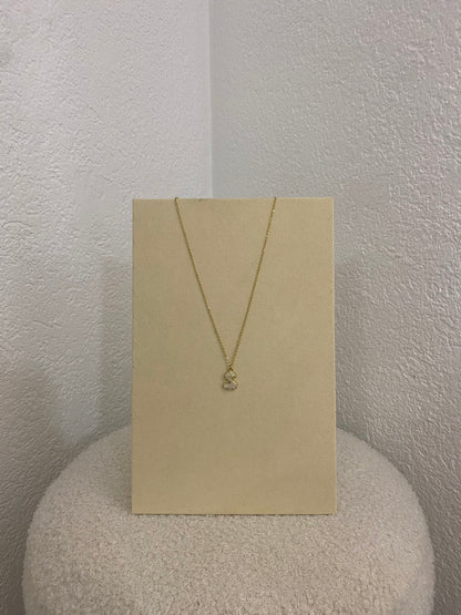 Buchstabenkette mit Glitzer