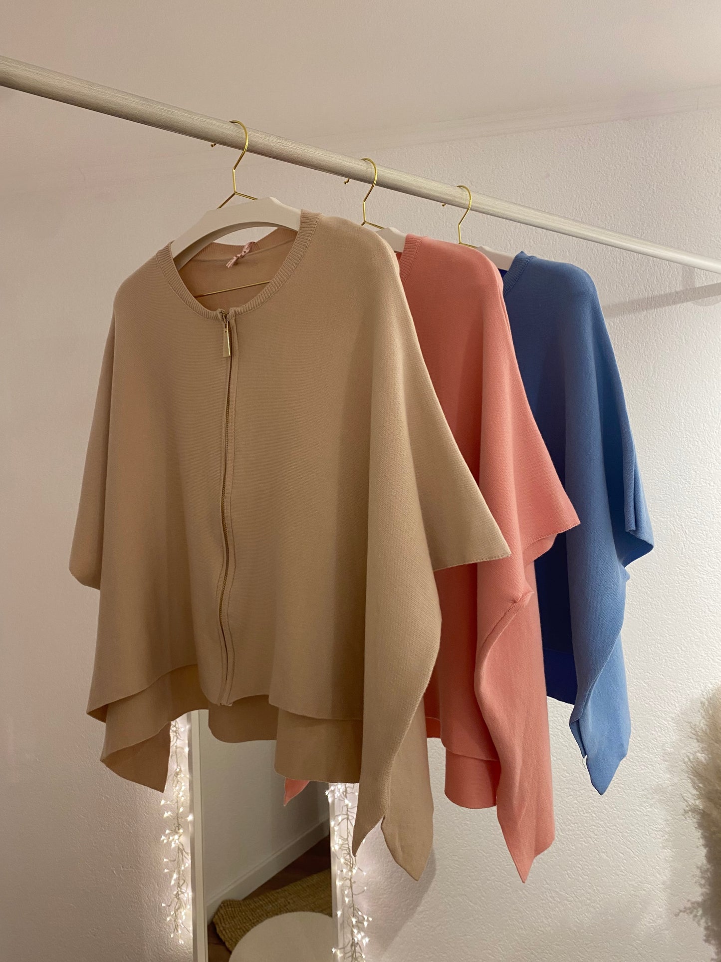 Oversized Strickponcho mit Reißverschluss